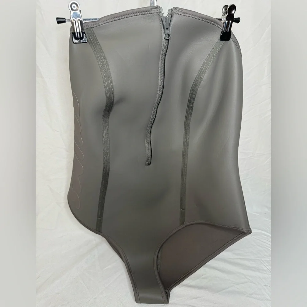 SKIMS brand new